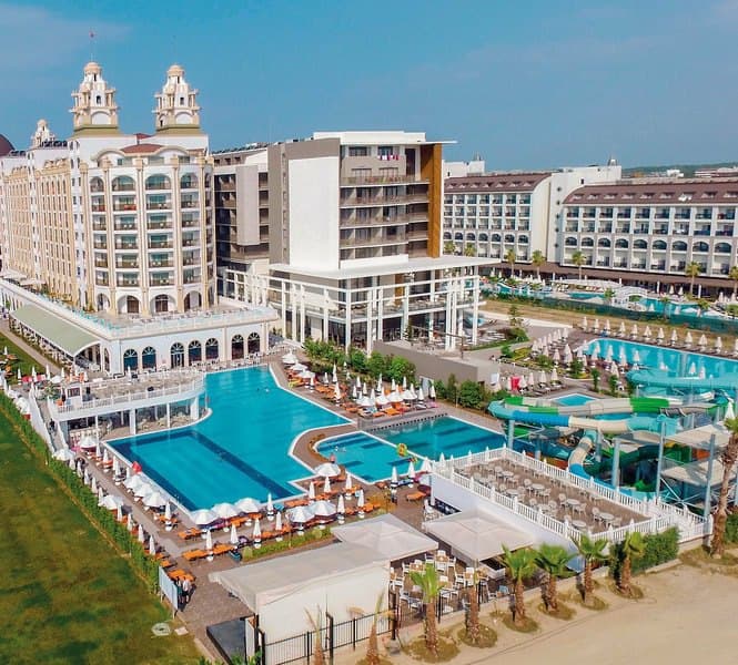 J'adore Deluxe Hotel & Spa